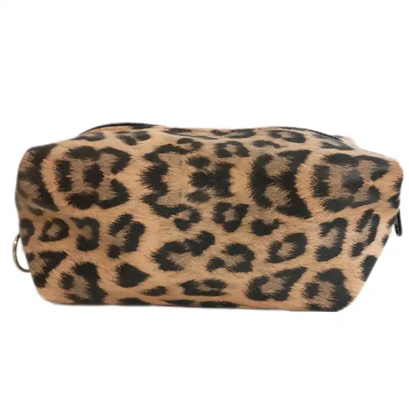 کیف لوازم آرایش زنانه مدل پلنگی