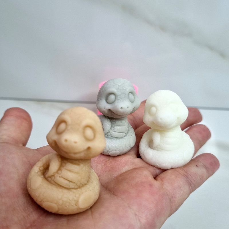 قالب شمع مدل مار مینیاتوری نماد سال 1404