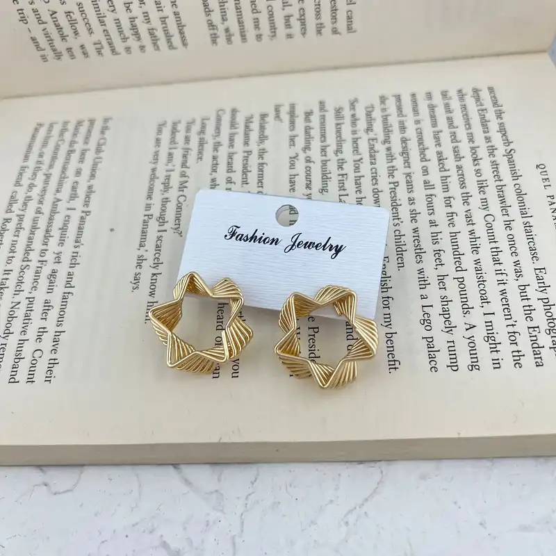 گوشواره زنانه مدل ستاره کد E5125