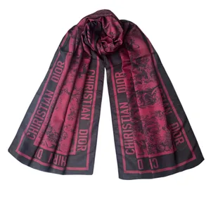 شال زنانه مدل نخی طبیعت و جنگل حاشیه نوشته دار