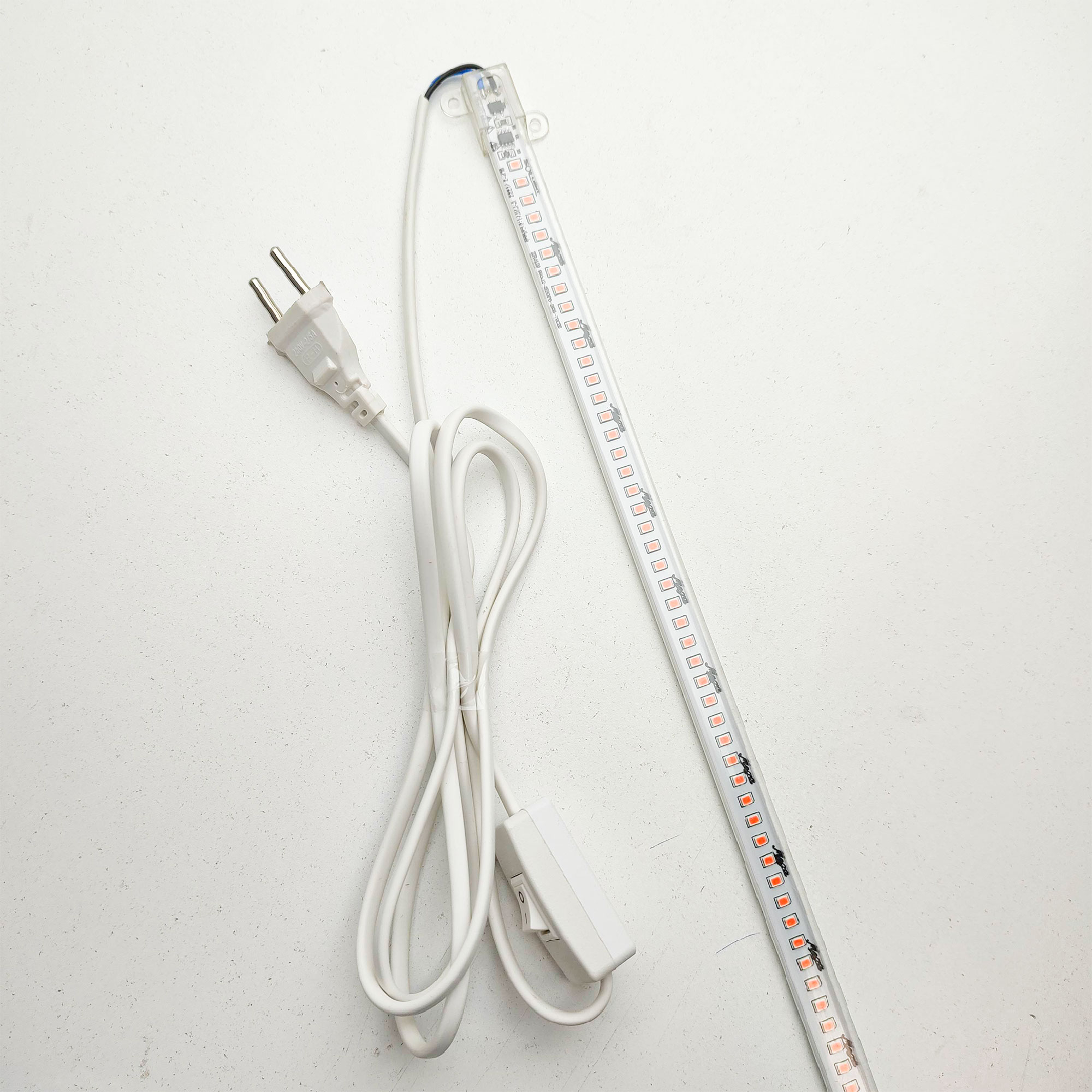 لامپ رشد گیاه 18 وات مدل فول اسپکتروم 220v طرح ریسه LED بسته 2 عددی