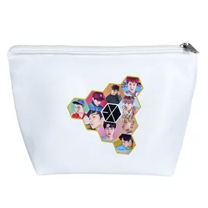 کیف لوازم آرایش دخترانه خندالو مدل گروه موسیقی EXO کد 18