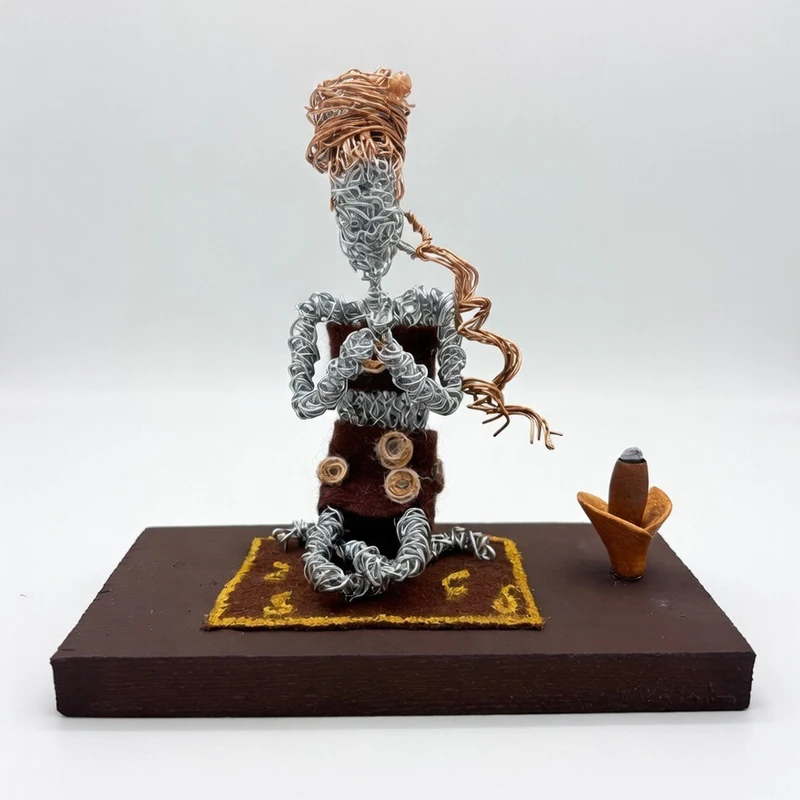 مجسمه سیمی مدل یوگا 