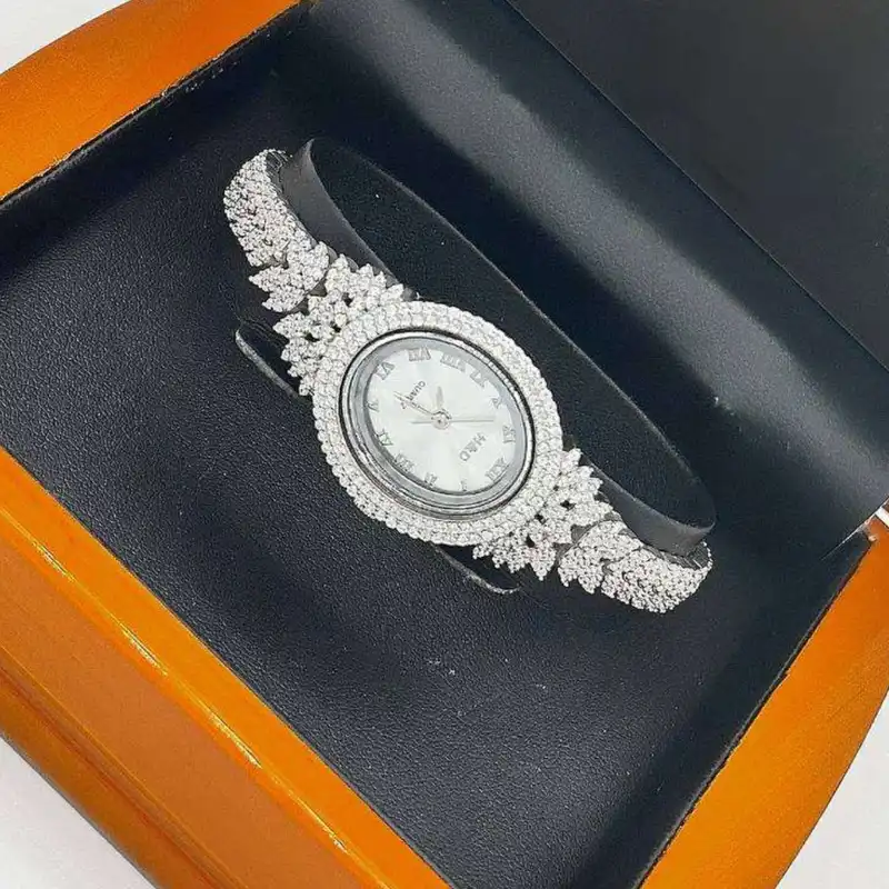 ساعت مچی عقربه ای نقره زنانه مدل BF 11