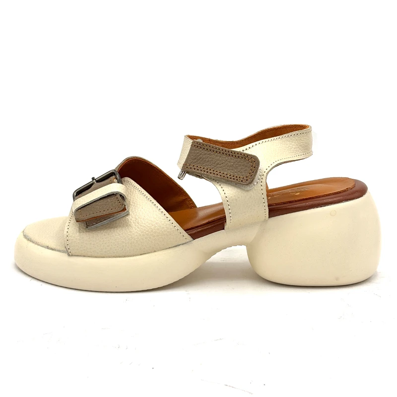 صندل زنانه سی یِنا مدل چرمی کد ۱۱۹۸