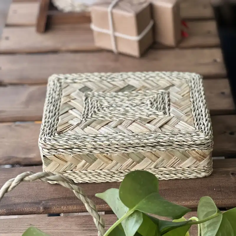 سبد حصیر بافی مدل دو خانه