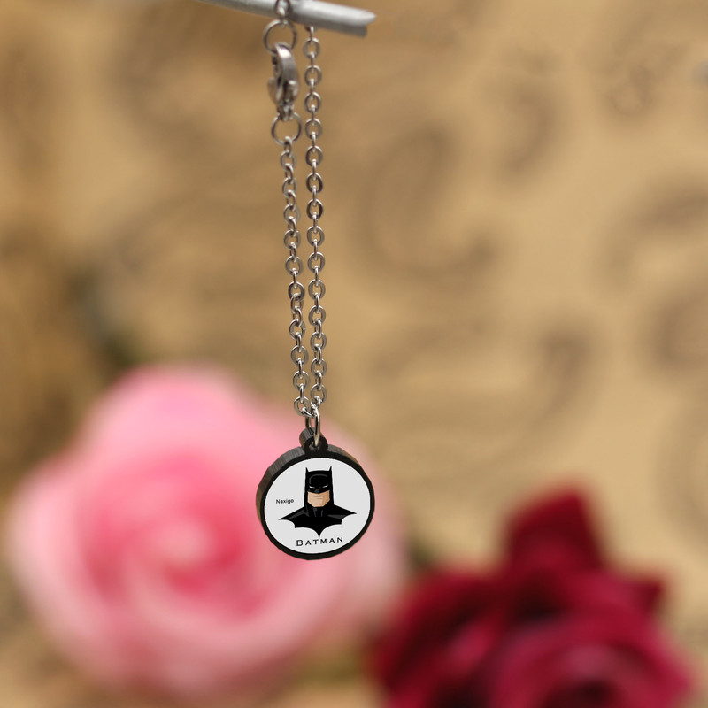 آویز ساعت زنانه ناکسیگو مدل شب تاب طرح بتمن کد AW8919 آویز ساعت زنانه ناکسیگو مدل شب تاب طرح بتمن کد AW8919