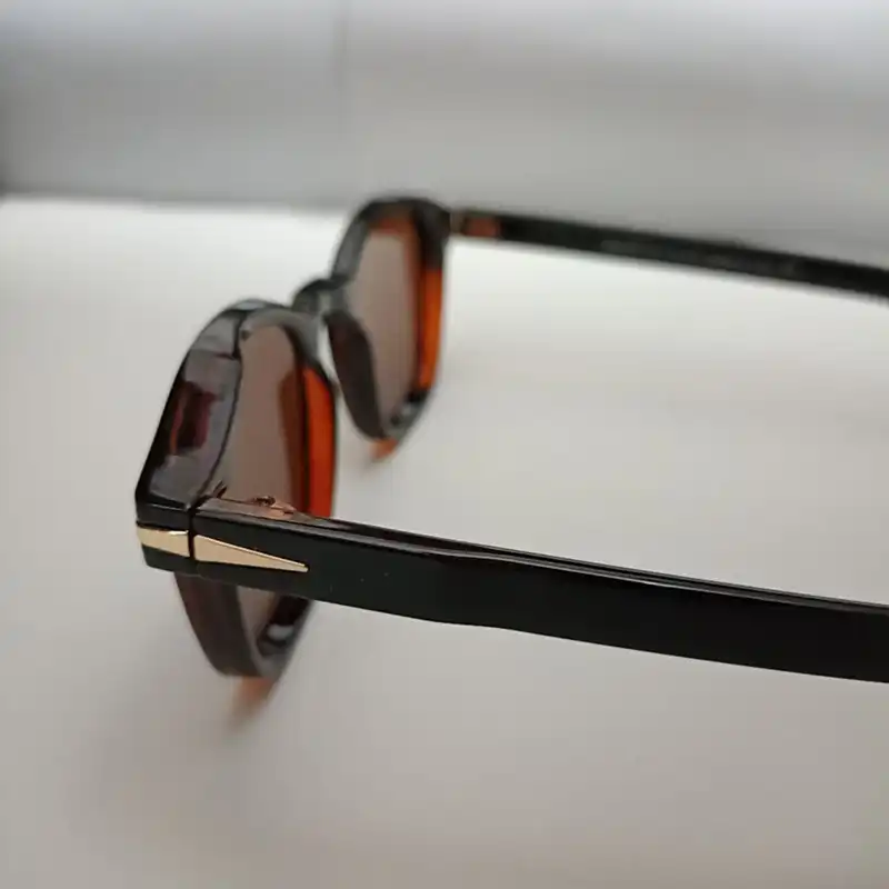 عینک آفتابی مدل G005 DID BKHIM