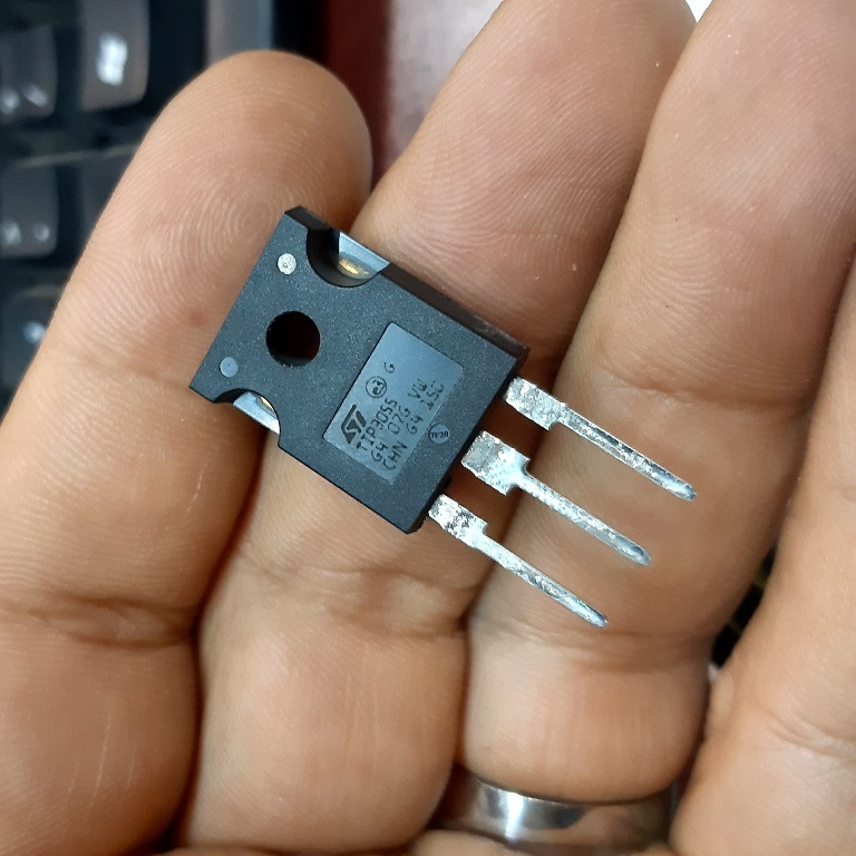 ترانزیستور اس تی مدل TIP3055