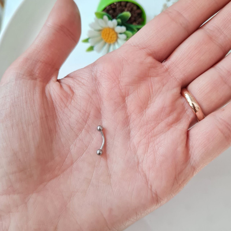 پیرسینگ مدل نیمه منحنی توپی کد RS