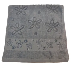 حوله دستی مدل گل کد 096 سایز 70x35 سانتی متر