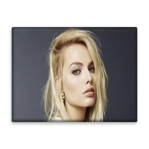 کاشی اطلس آبی طرح بازیگر مارگو رابی مدل T5922