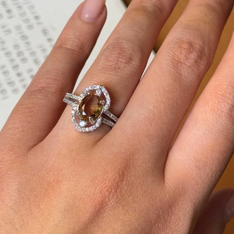 عکس شماره 2 : انگشتر نقره زنانه مدل سنگ الکساندریت برلیان آبکاری رادیوم کد awr_1979