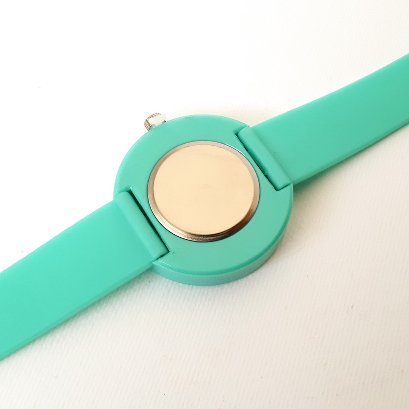 ساعت مچی عقربه ای بچگانه جنوا مدل GN03 ساعت مچی عقربه ای بچگانه جنوا مدل GN03