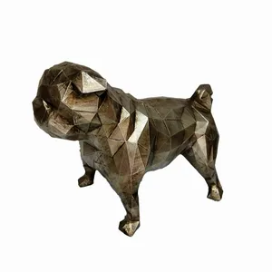 مجسمه مدل سگ ایستاده هندسی