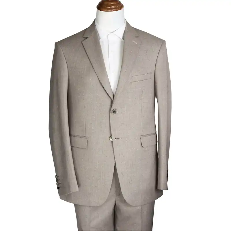 کت و شلوار مردانه مدل یقه انگلیسی رگولار فیت کد 24050 طرح سوزنی کوکما رنگ کرم