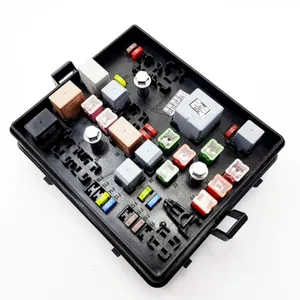 جعبه فیوز کامل ایساکو مدل EBB مناسب برای پارس 