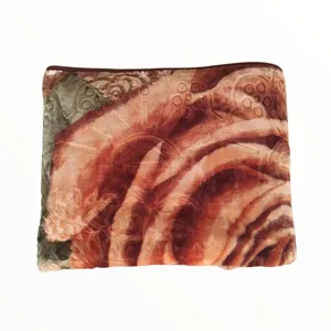 پتو مدل گل برجسته سایز 160 × 220 سانتی متر