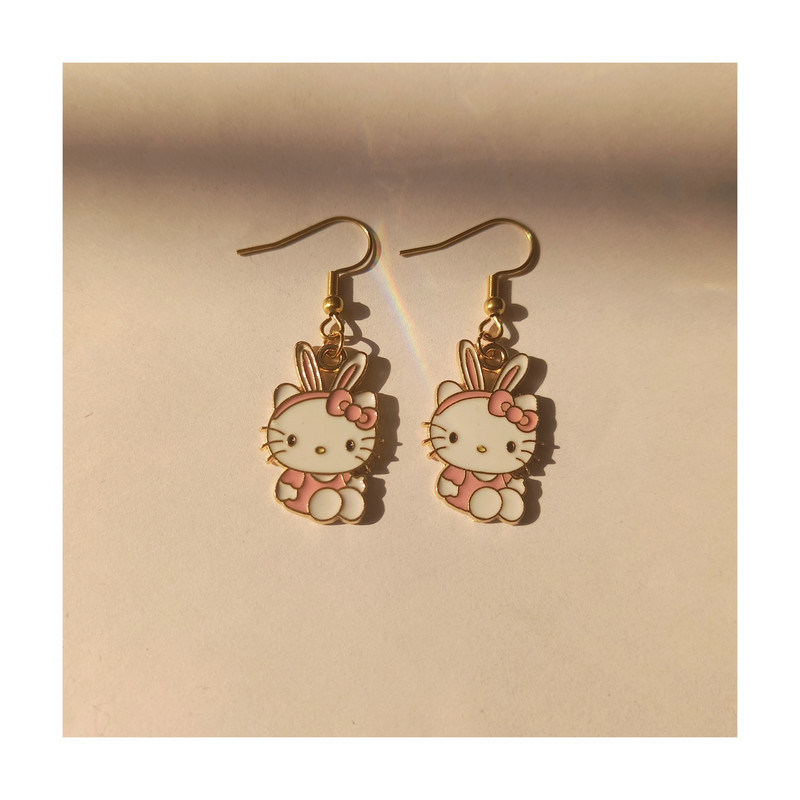 گوشواره دخترانه مدل گربه هلو کیتی گوشواره دخترانه مدل گربه هلو کیتی