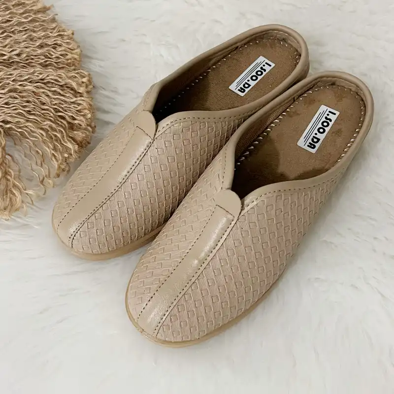 صندل زنانه مدل جلوبسته آینا کد 00100