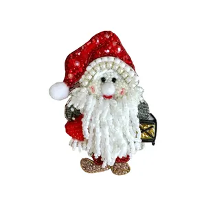 گل سینه زنانه مدل بابانوئل کریسمس 5088