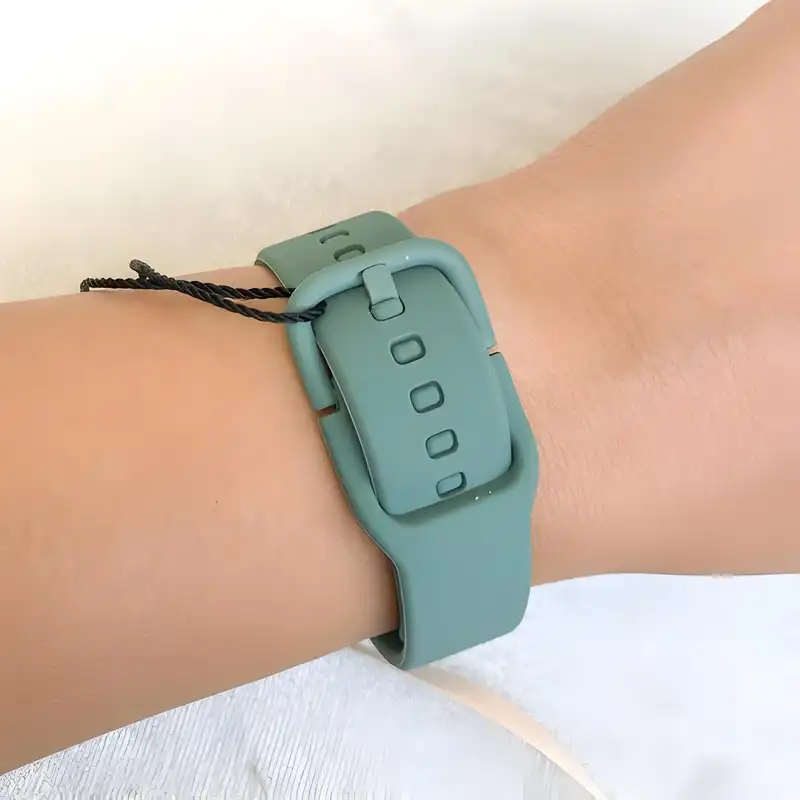 ساعت مچی عقربه ای مدل بند پیو ضد آلرژی کد 04