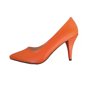 کفش پاشنه‌دار زنانه مدل لودشکا 