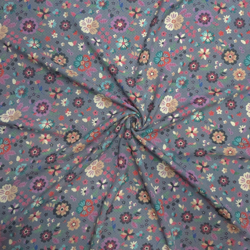 پارچه لباس عرض 1.5 متر مدل شانتون نخ اندونزی طرح گل درشت رنگ آبی - طوسی