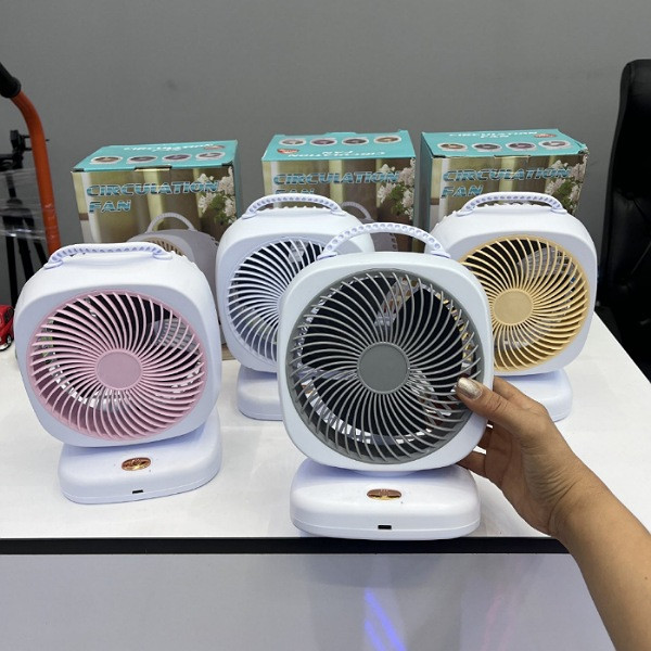 پنکه رومیزی مدل XHS-01 ظرفیت 2000 میلی آمپر ساعت
