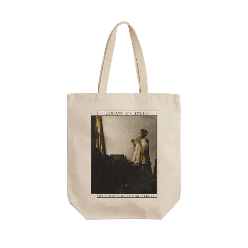 ساک خرید ترمه طراحان ایده مدل زن جوان با گردنبند مروارید از ورمر کد art0562 - L