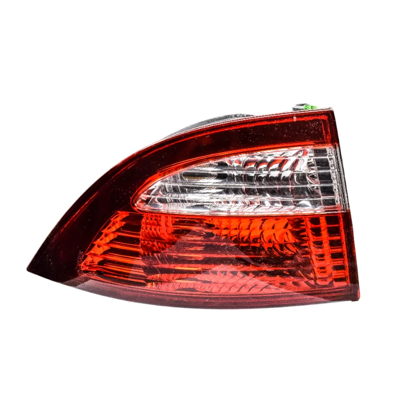 چراغ خطر عقب چپ خودرو ماد پارت مدل TecLight-090 مناسب برای سمند LX