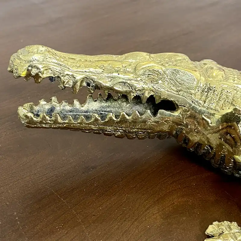 دکوری برنجی مدل تمساح 829-2120g