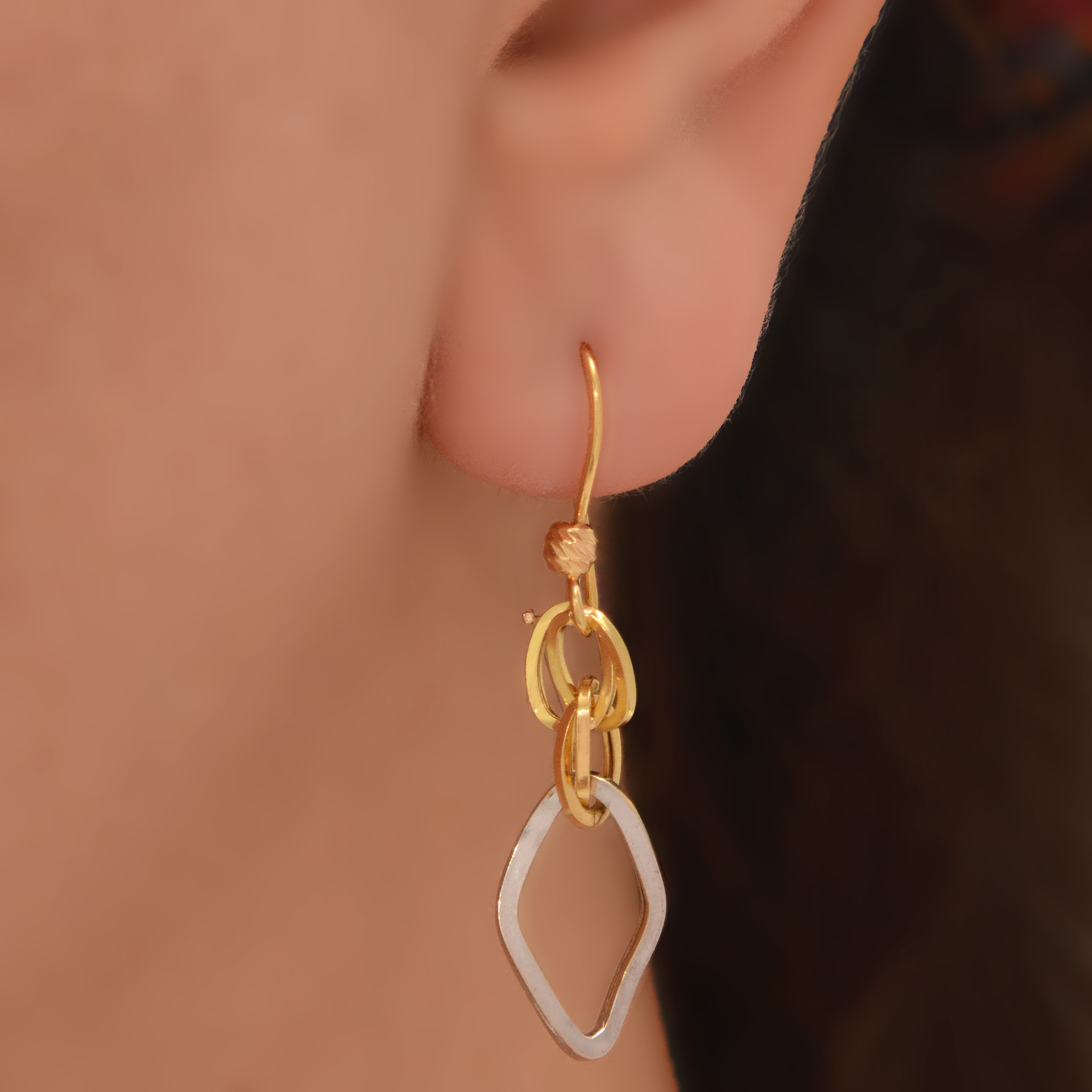 گوشواره طلا 18 عیار زنانه طلای مستجابی مدل اسپادانا کد 8005