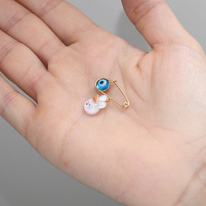 سنجاق سینه طلا 18 عیار بچگانه طلای مستجابی مدل چشم و خرگوش کد T626 سنجاق سینه طلا 18 عیار بچگانه طلای مستجابی مدل چشم و خرگوش کد T626