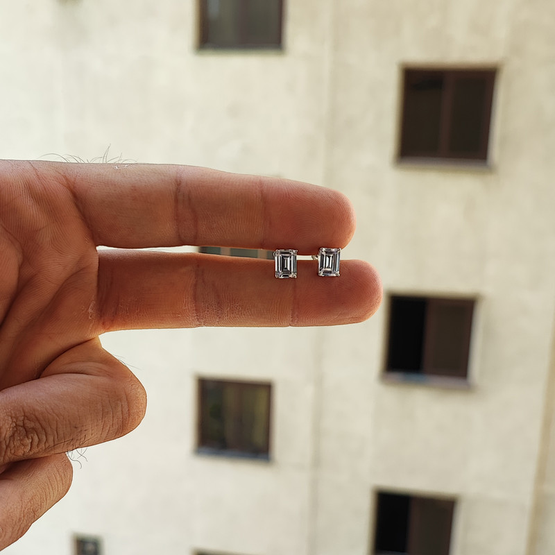 گوشواره نقره میخی زنانه مدل امرالد تک نگین