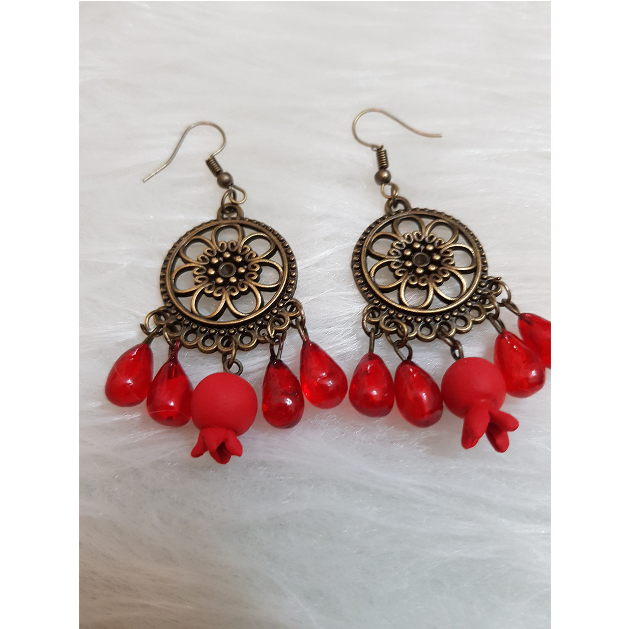 گوشواره دخترانه گالری سنجاق قفلی طرح دانه انار مدل یلدا 404