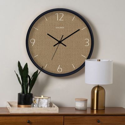 نقد و بررسی ساعت دیواری سال بردز طرح مدرن مدل CW-560 توسط خریداران