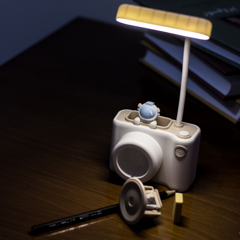 چراغ مطالعه مدل دوربین کد 01