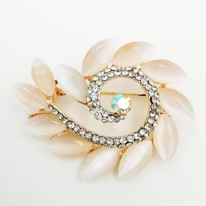 گل سینه زنانه کد ja270