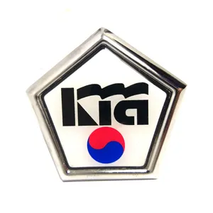 آرم جلو پنجره خودرو آراکس یدک مدل AY-3324 طرح کره  