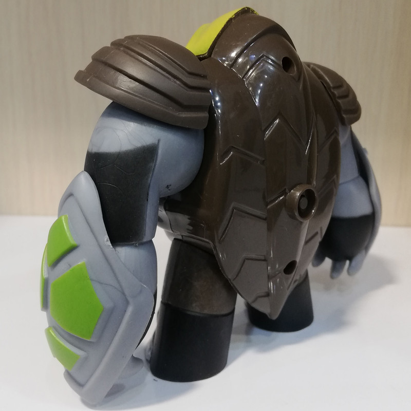 اکشن فیگور مدل بن تن کد 1555