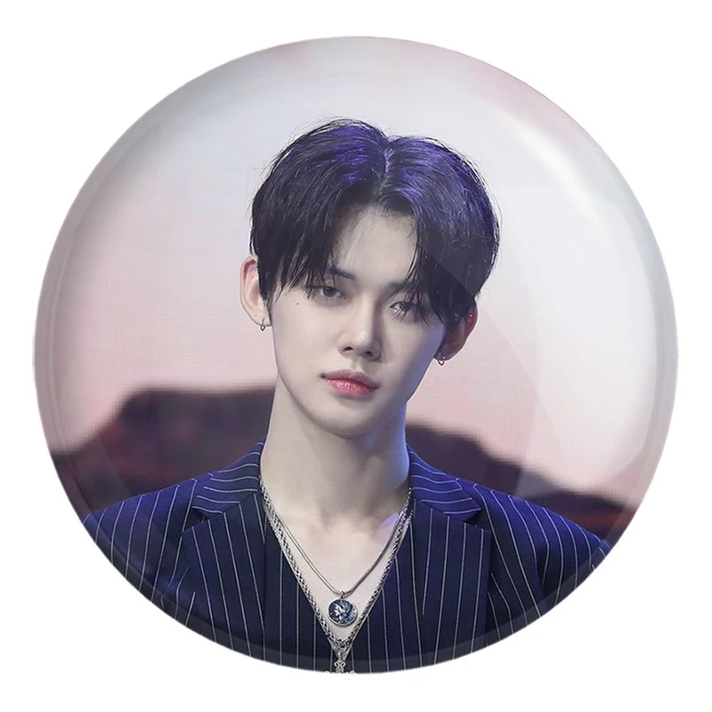 پیکسل خندالو طرح یونجون گروه تی اکس تی TXT کد 19995 مدل بزرگ