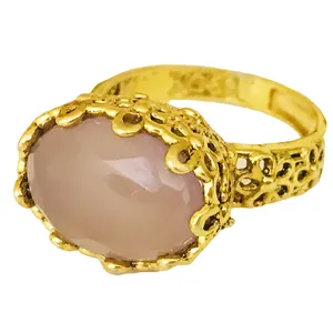 انگشتر نقره زنانه مدل شبکه زنی ظریف مزین به عقیق یمنی کبود