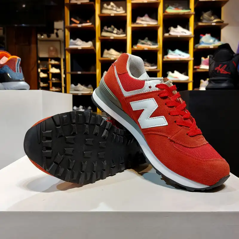 کفش پیاده روی مدل 574 CORE RD-115001127