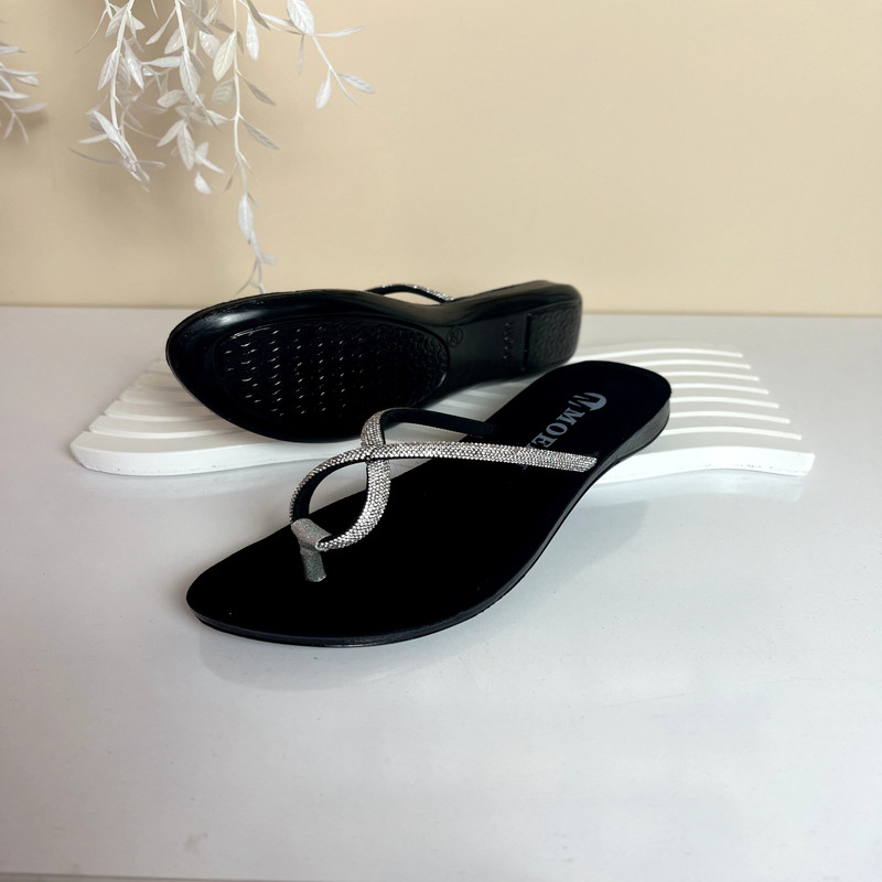 دمپایی لاانگشتی زنانه مدل آلفا 17 رنگ مشکی