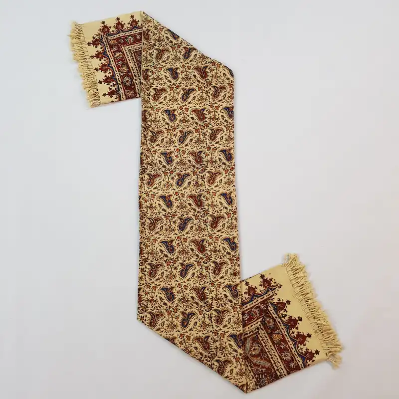 رومیزی قلمکار مدل TR22