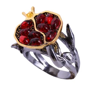 انگشتر زنانه ملک زیور مدل انار شب یلدا