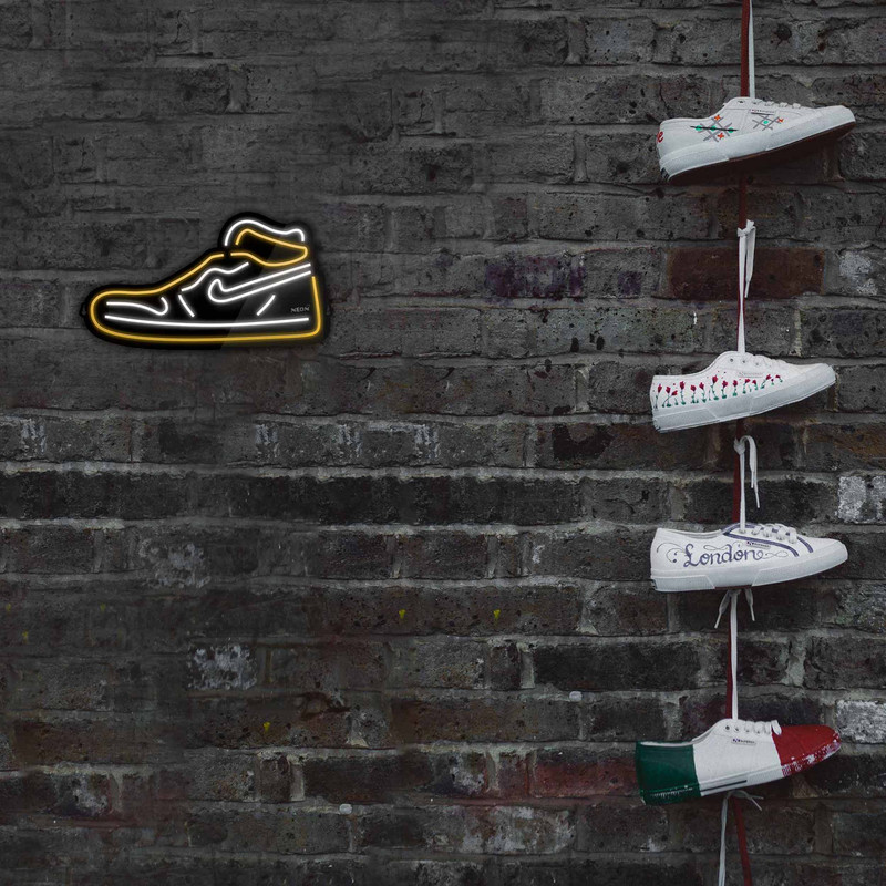 چراغ دیواری نئون دیزاین مدل Shoes-BL_YL