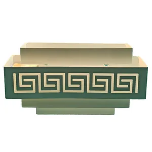 چراغ دیواری مدل مربع طرح ورساچی