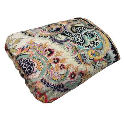 راهنمای خرید بهترین و جدیدترین روفرشی یزد مدل کشدار ضد آب ، مخمل و 12 متری زرین با قیمت مناسب و ارزان
